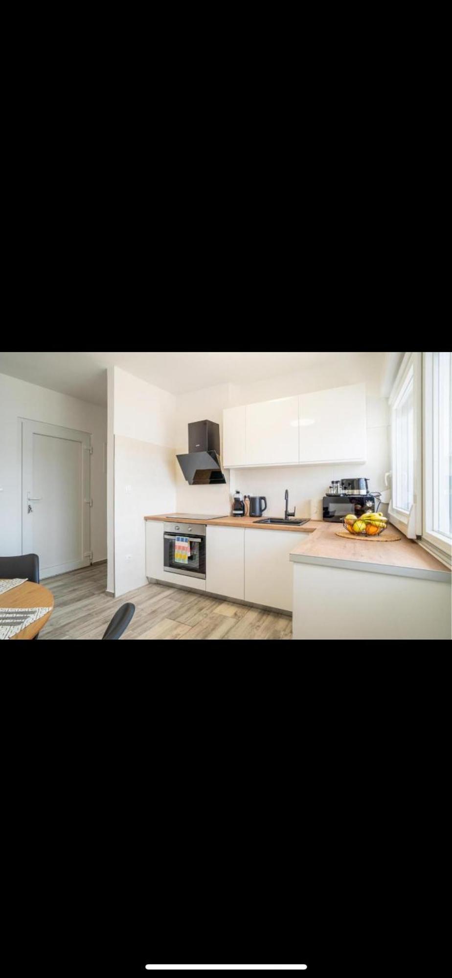 Jan Apartment